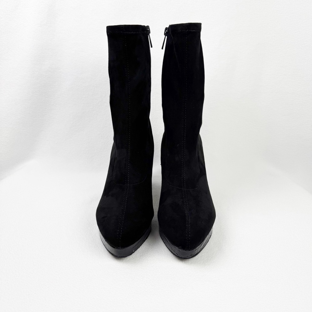 Donald Pliner Booties - Picture 2 of 7